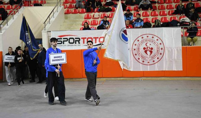 Anadolu Üniversitesi öğrencileri Kick Boks Şampiyonasından madalya ile döndü
