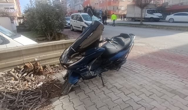 Antalya'da otomobille motosiklet çarpıştı: 1 yaralı