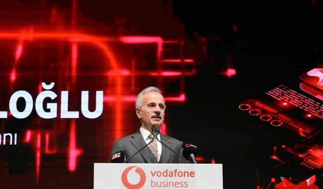 Bakan Uraloğlu: 'Fiber optik ağ altyapımız, 657 bin kilometre'