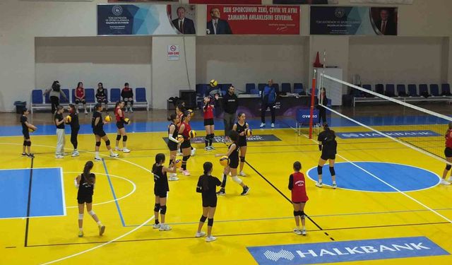Balıkesir'de kış spor okulları ilgi gördü