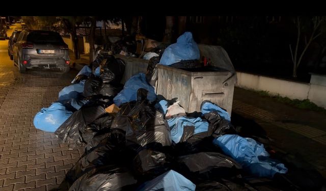 Bandırma'da sağlık kuruluşunun yanında skandal manzara