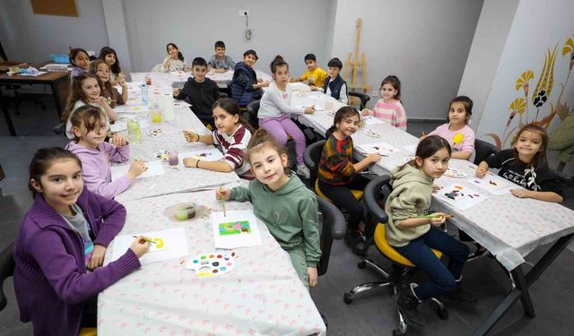 Başiskele'de öğrenciler yarıyıl tatilini atölye çalışmalarıyla değerlendiriyor