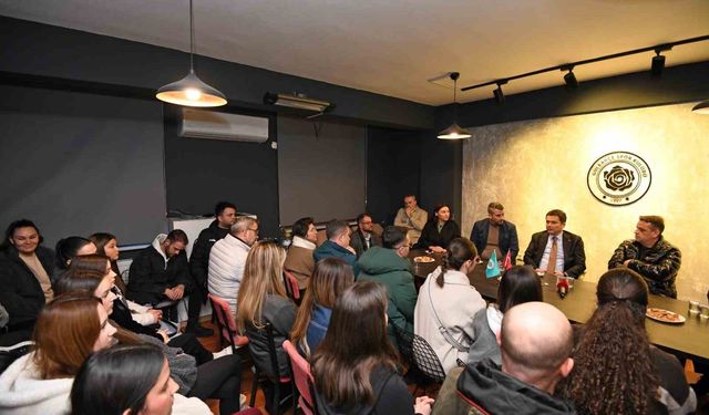 Başkan Aydın'dan gençlere destek