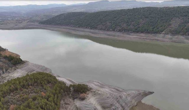 Başkent'te eriyen karlar ve yağmur suları, barajları doldurmaya başladı
