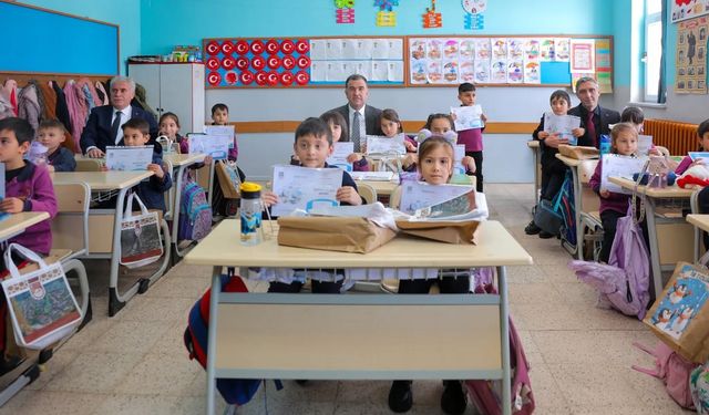 Bayburt'ta 14 bin 319 öğrenci karne sevinci yaşadı