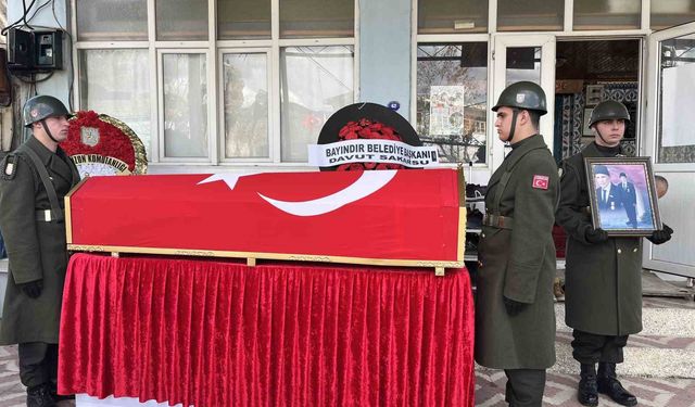 Bayındır Kıbrıs Gazisi'ni uğurladı