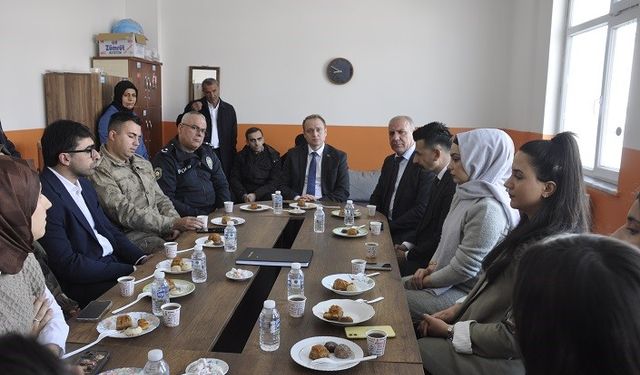 Bulanık'ta 17 bin öğrenci karne aldı