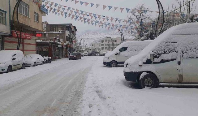 Çermik beyaza büründü