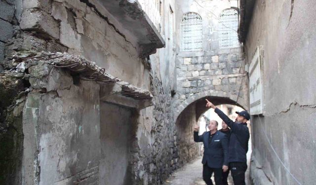 Cizre'de 200 yıllık tarihi kemerli ev yıkılma tehlikesiyle karşı karşıya