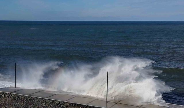 Meteoroloji Genel Müdürlüğü'nden Doğu Karadeniz'de fırtına uyarısı