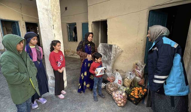 Eyyübiye'de yetimlerin yüzü güldü