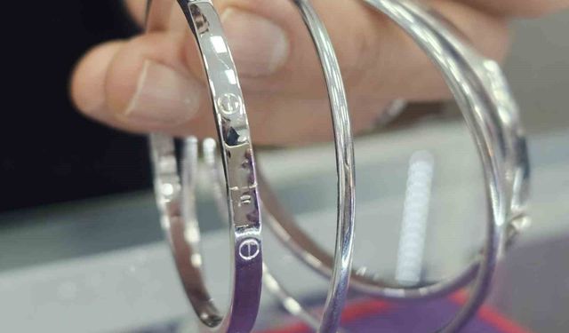 Fiyatlardaki artışlar, yatırım ve düğün takılarını değiştirdi: Altın bileziklerin yerini gümüş bilezikler alıyor