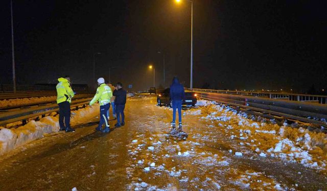 Gaziantep'te buzlanma nedeniyle kaza: 1 yaralı
