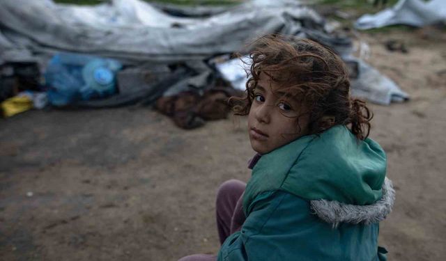 Gazze'de 1 yaşındaki çocuk aşırı soğuk nedeniyle hayatını kaybetti