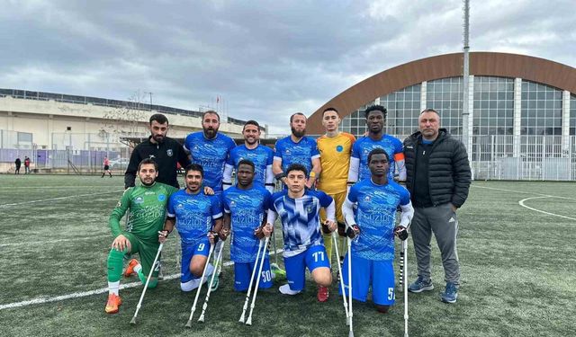 Gebze Belediyesi Ampute Futbol Takımı, TSK Rehabilitasyon Merkezi'ni 3-0 yendi