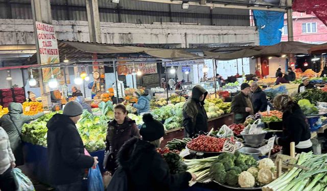 Halk pazarında fiyatlar market fiyatlarının altında kaldı
