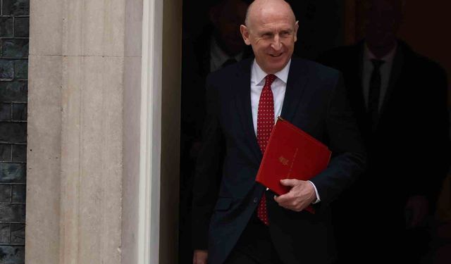 İngiltere Savunma Bakanı Healey: 'ABD'nin Bella 1'e müdahalesine destek verdik'