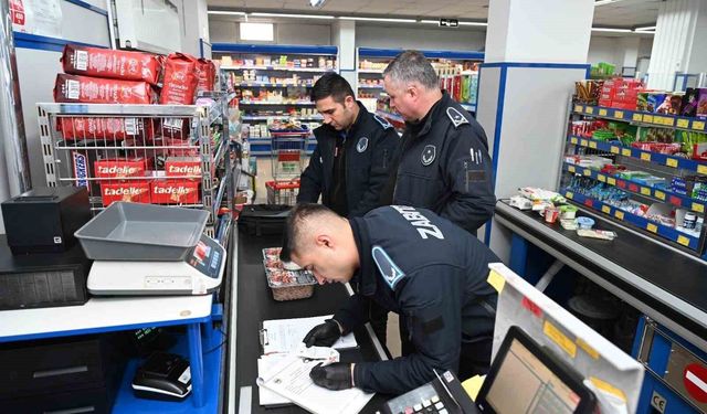 İnönü'de kurallara uymayan zincir marketlere mühür vuruldu