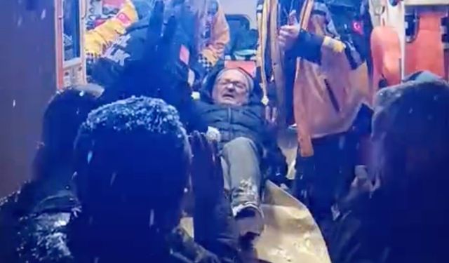 Kar sebebiyle köyde mahsur kalan hasta için seferber oldular