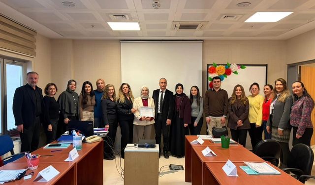 Karabük'te 'anne sütü ve emzirme danışmanlığı' eğitimi tamamlandı