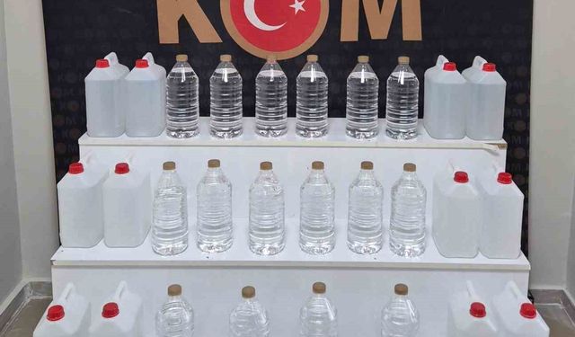 Kargo gönderisinde el yapımı etil alkol ele geçirildi