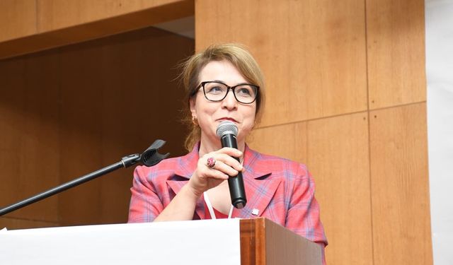 Kent Konseyi Başkanı Sevinç Baykan Özden Balıkesir'i gururlandırdı