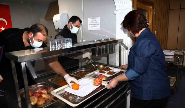 Kocaeli'de tedavi gören misafirlere ücretsiz konaklama ve yemek imkanı