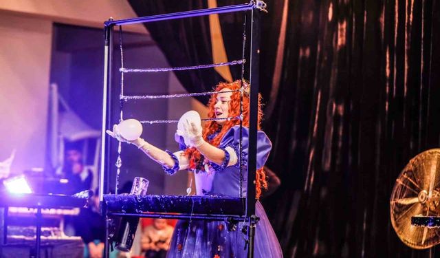 Körfez'de çocuklar Bubble Show ile eğlendi