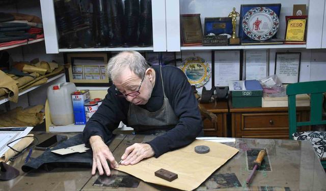 Körüklü çizme ustası Karpuzcu'ya '2025 Yaşayan İnsan Hazinesi' ödülü