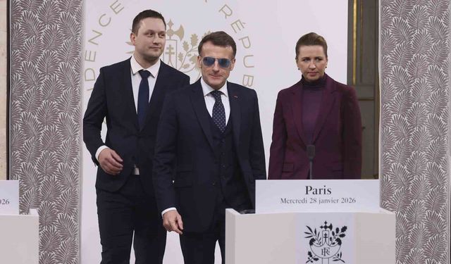 Macron: 'Grönland'daki durum, tüm Avrupa için stratejik bir uyanış çağrısıdır'