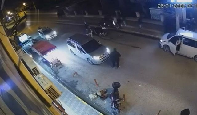 Mardin'de motosikletlerin çarpıştığı kaza güvenlik kamerasına yansıdı