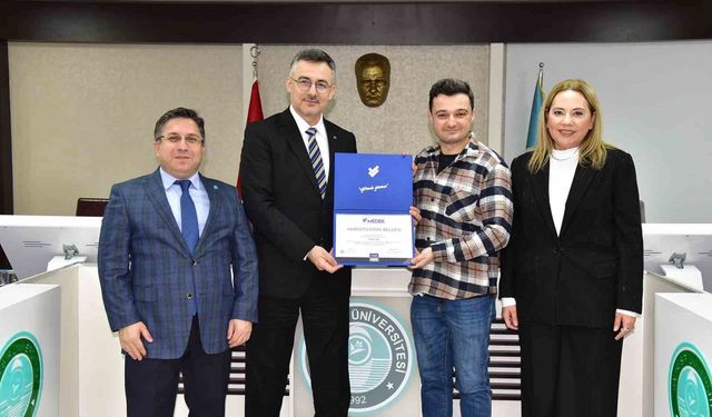 MEDEK akreditasyon belgeleri törenle takdim edildi