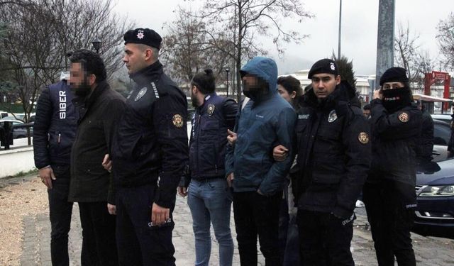 Muğla'da sahte hesap üzerinden 'devlet büyüklerine hakaret' soruşturmasında 2 tutuklama