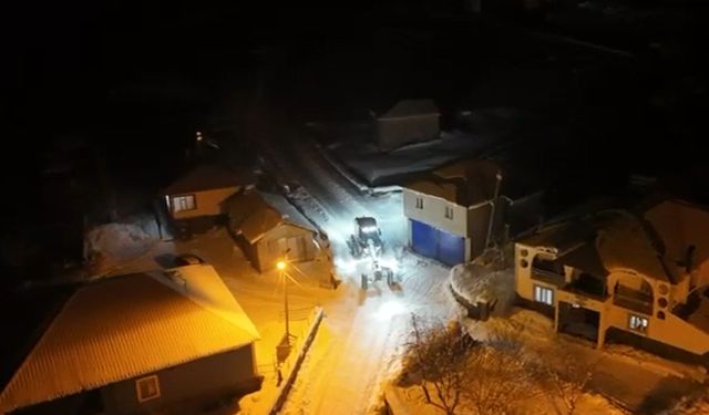 Muş'ta 303 köy yolu ulaşıma kapandı