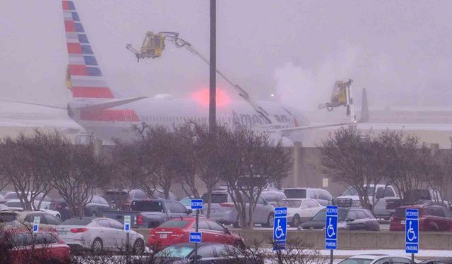 New York'ta soğuklardan hayatını kaybettiği düşünülen 3 kişinin cesedine ulaşıldı