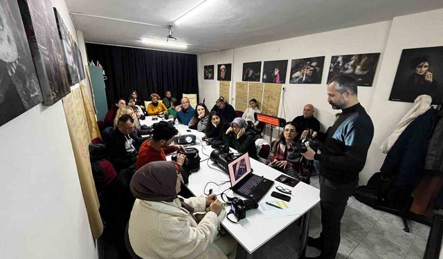 SALFOD'tan fotoğrafa ilgi duyanlara uygulamalı atölye çalışması