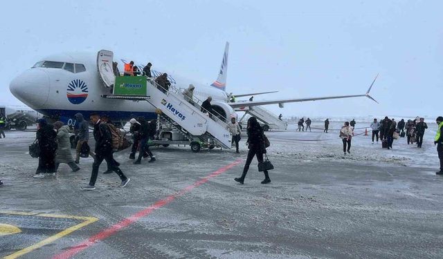 Şanlıurfa'da bir yılda 1 milyon 60 bin 905 kişi uçtu