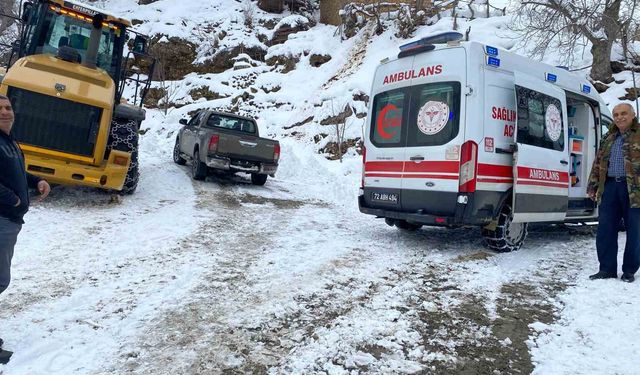 Sason'da ekiplerin zorlu kış mesaisi