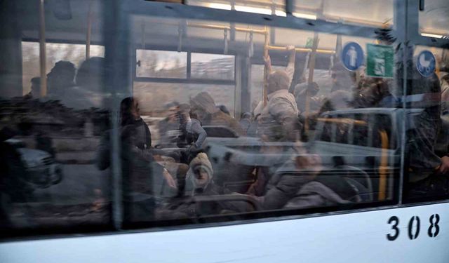 SDG'den kurtarılan Şeyh Maksud mahallesinden 400 terörist çıkarıldı