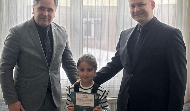 Şehit ve gazi çocuklarının ilk karne heyecanı