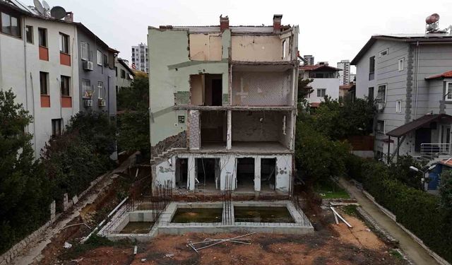 Seyhan Belediye Başkan Yardımcısı hakkında kaçak inşaat ve izinsiz tadilat başlattı iddiası