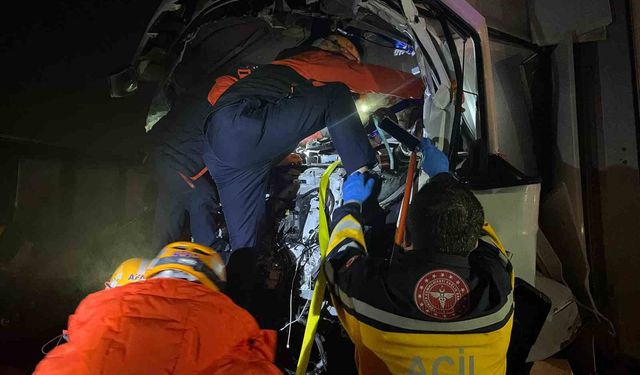 Sivas'ta zincirleme trafik kazası: 8 yaralı