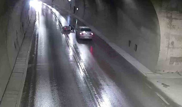 Sollamaya çalıştığı otomobilin önüne düştü, ezilmekten son anda kurtuldu