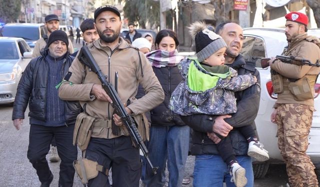 Suriye İç Güvenlik Güçleri, Şeyh Maksud'da SDG'nin canlı kalkan olarak kullandığı sivilleri kurtardı