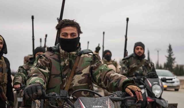 Suriye ordusu, terör örgütü SDG'nin çekildiği Deir Hafer'de kontrol sağladı