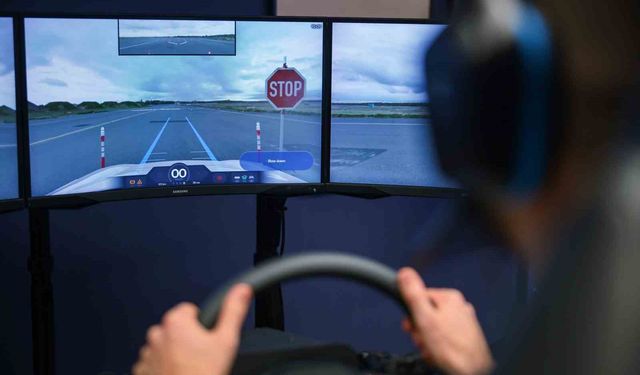 Sürücü adayları Japonya'da yoğun kamp programından, Çin'de 4 aşamalı sınav maratonundan geçiyor