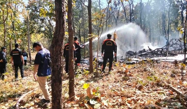Tayland'da askeri uçak düştü: 2 ölü