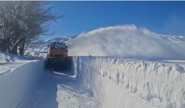 Tunceli'de Yüzlerce köy yolu ulaşıma açıldı, 43'ünde çalışmalar sürüyor