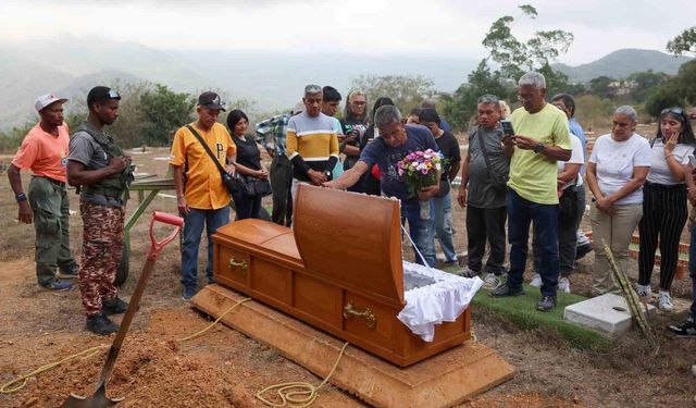 Venezuela İçişleri Bakanı: 'ABD'nin saldırılarında 100 kişi hayatını kaybetti'