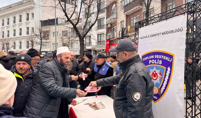 Yalova'da şehit polisler için mevlit okutuldu